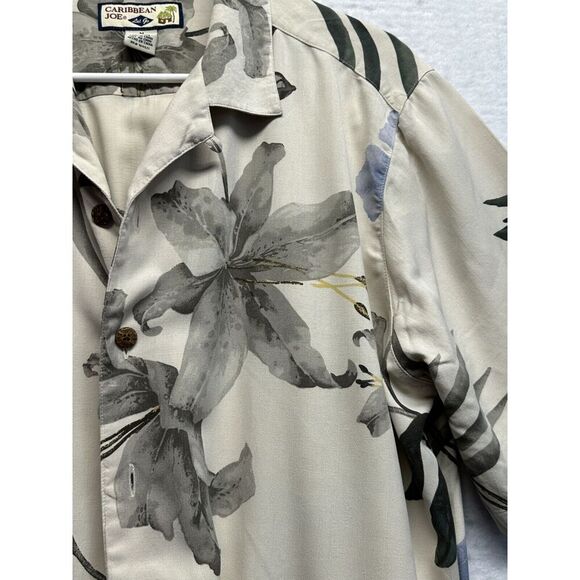 Caribbean Joe 100% Silk Men Button Up SS Shirt Size M EUC Beach Festival - Picture 6 of 6
